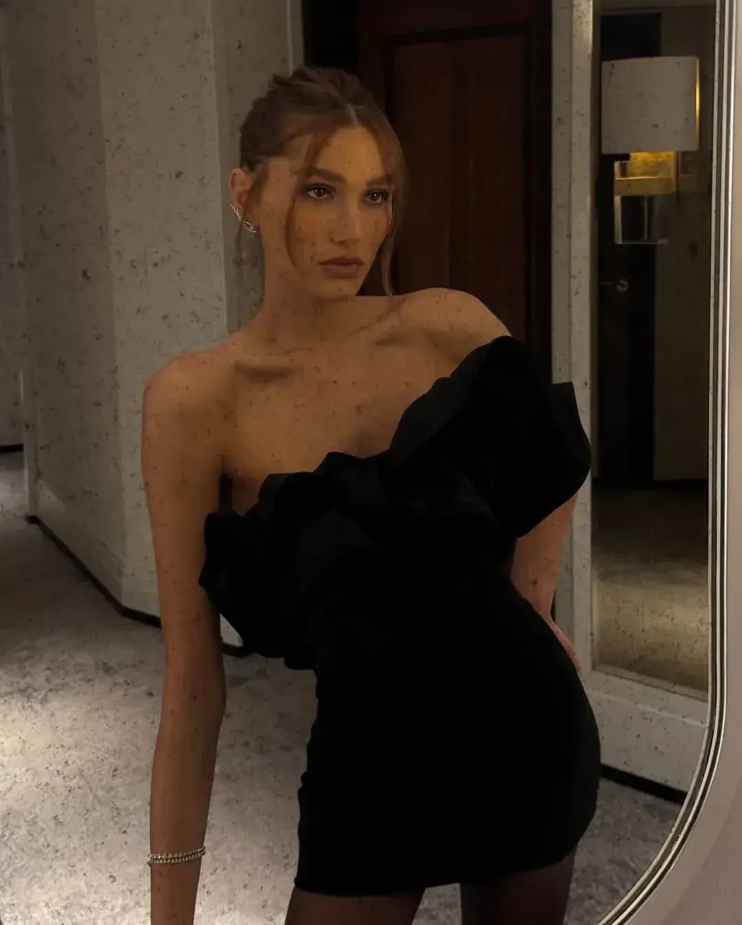 SASHA MENEGHEL Para PFW - Styling por Pedro Sales - 1