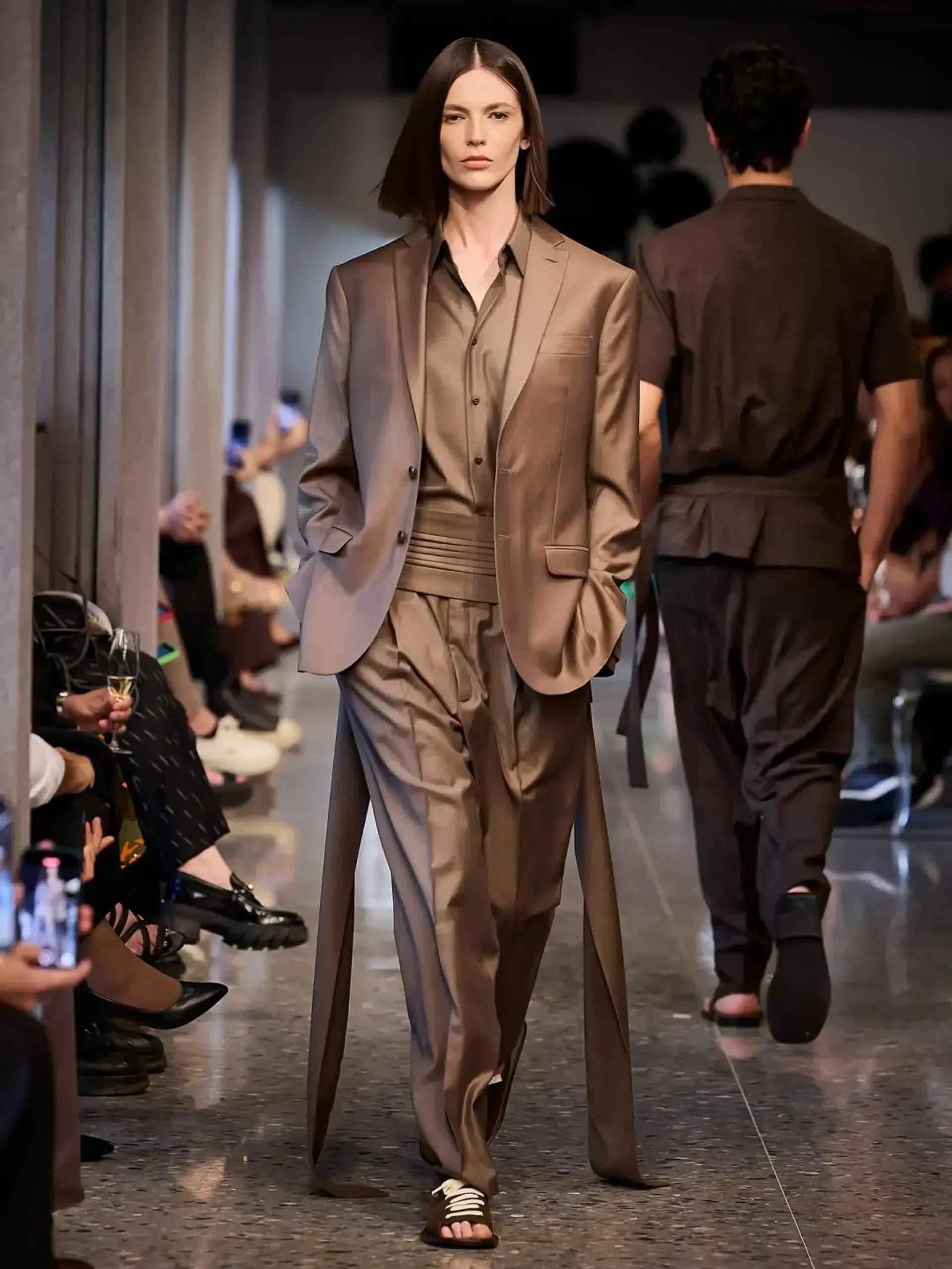 DESFILE RICARDO ALMEIDA - MAKE RODRIGO - 4