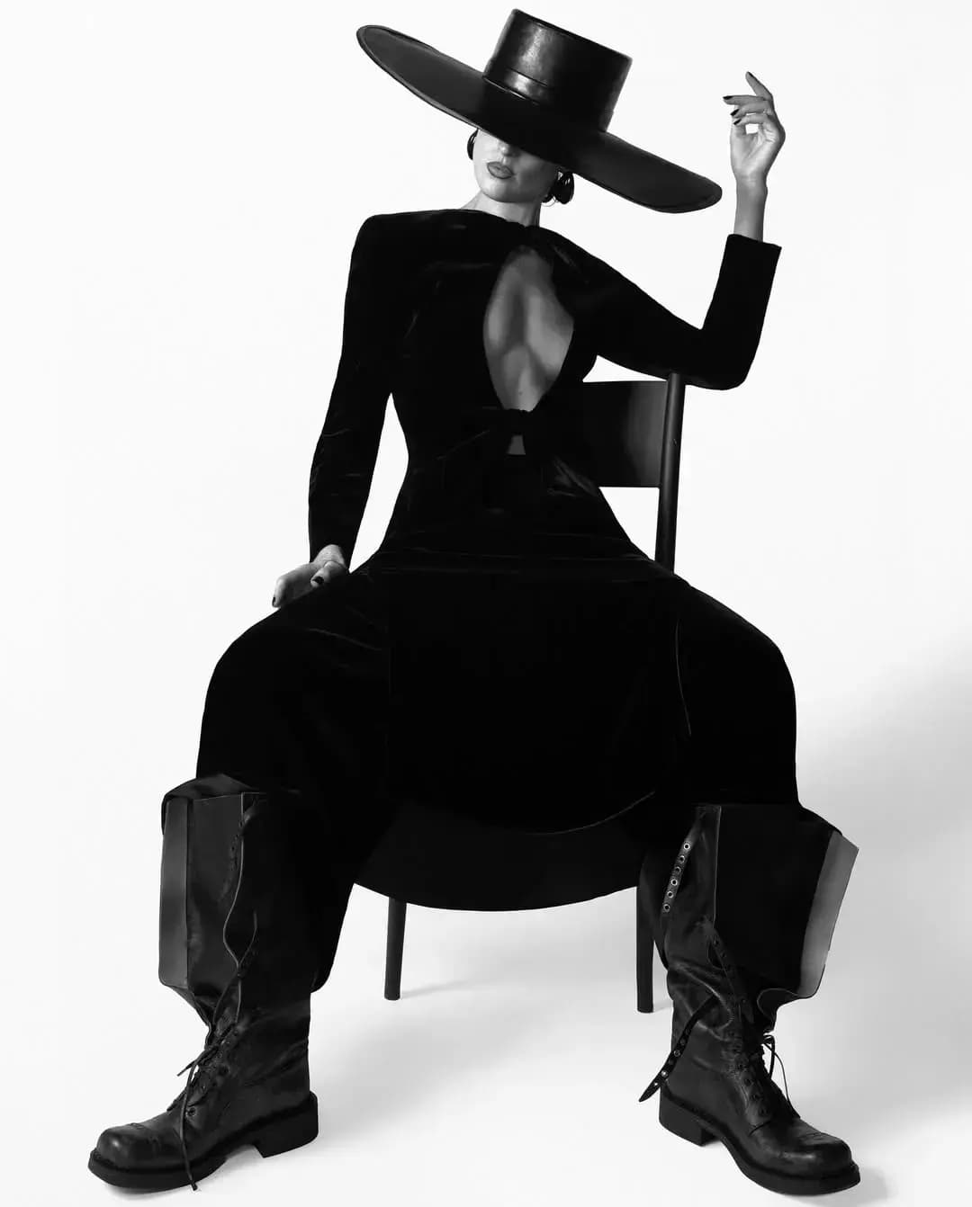 Setembro 2024 - ELLE VIEW - beauty por Daniel Hernandez - 4