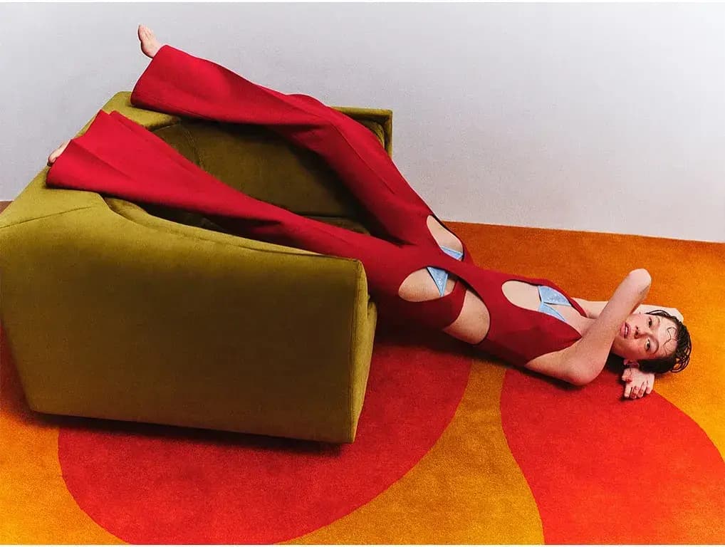 Dezembro 2024 - HARPER 'S BAZAAR - beauty por Daniel Hernandez - 1