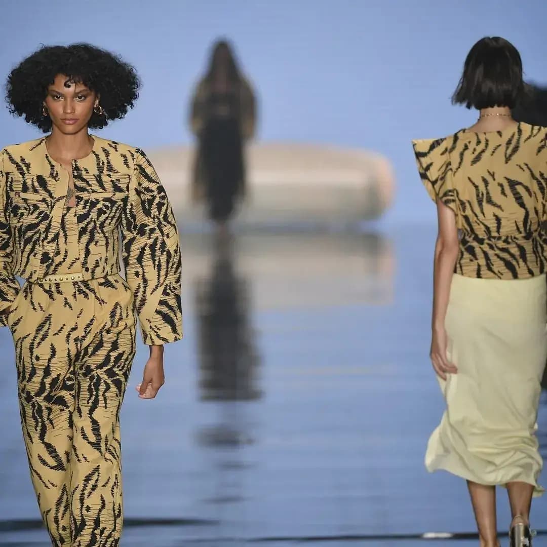 2022- SPFW 52 - LILLY SARTI - beauty Daniel Hernandez - 0