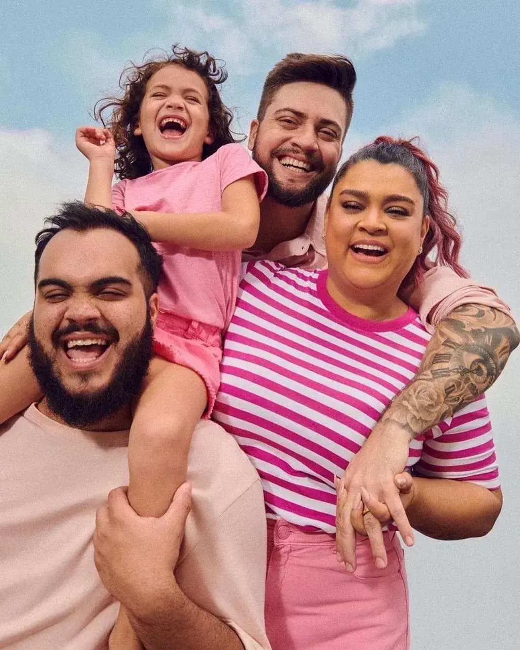 2020 - HERING FAMÍLIA GIL - beauty Daniel Hernandez - 1
