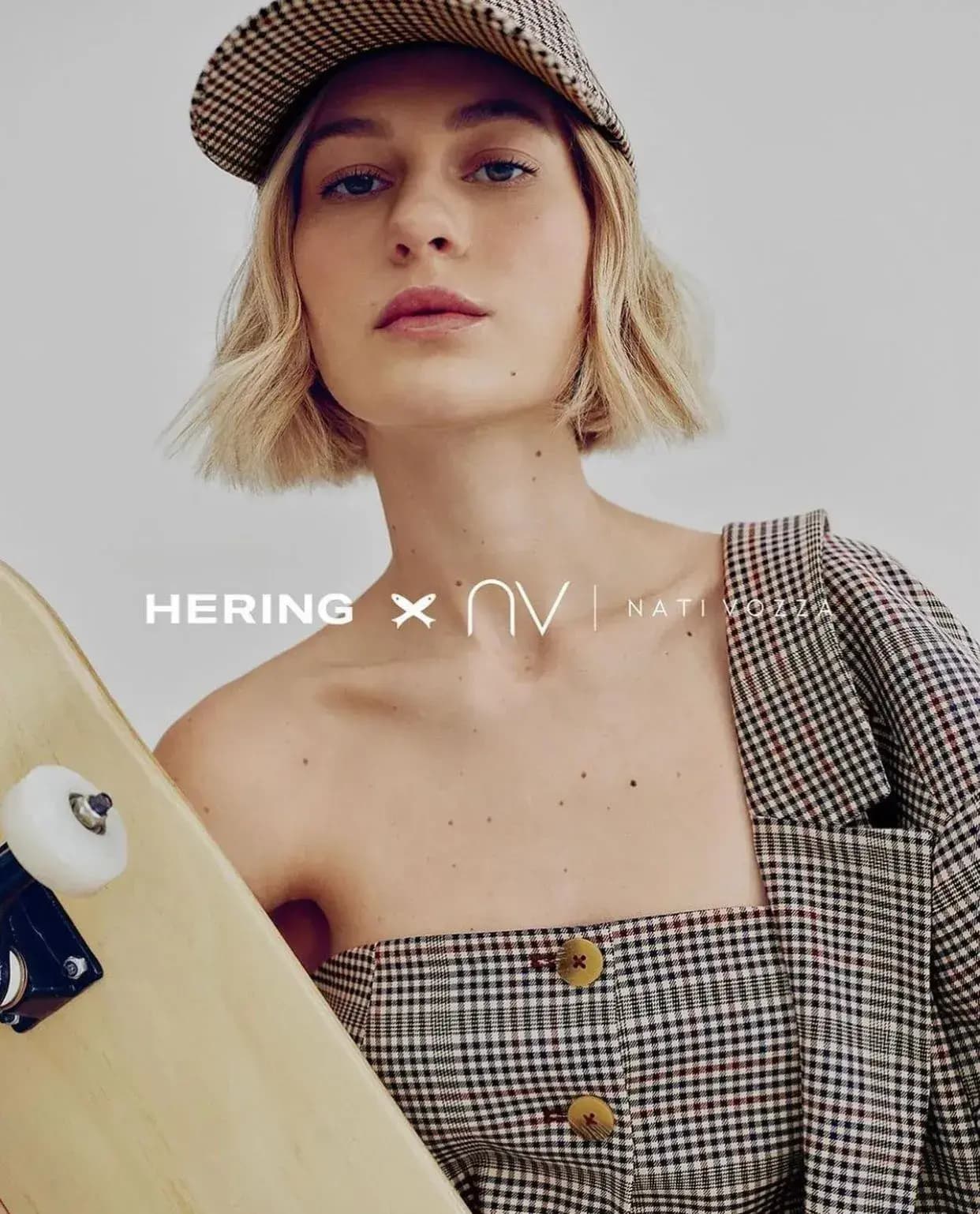 HERING E NV - 0