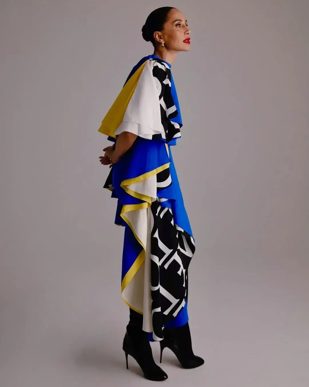 Camila Pitanga X Loewe - styling Pedro Salles - 0