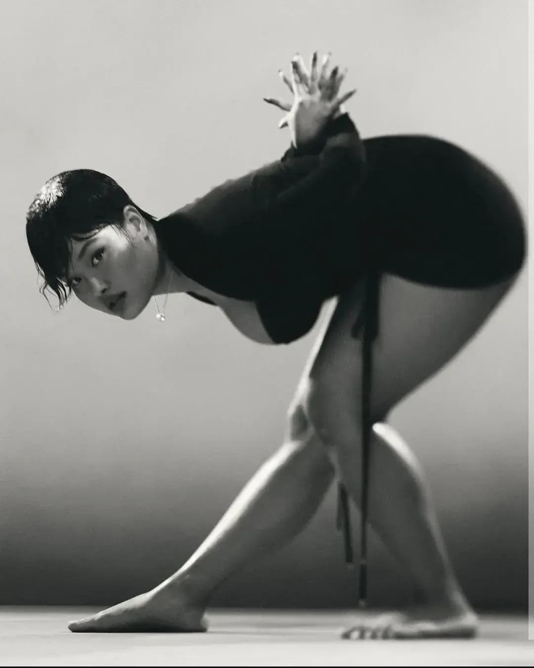 2021 VOGUE BRASIL COM BABI LOUISE + ISA JAPONEGA + RITA CARREIRA - 2