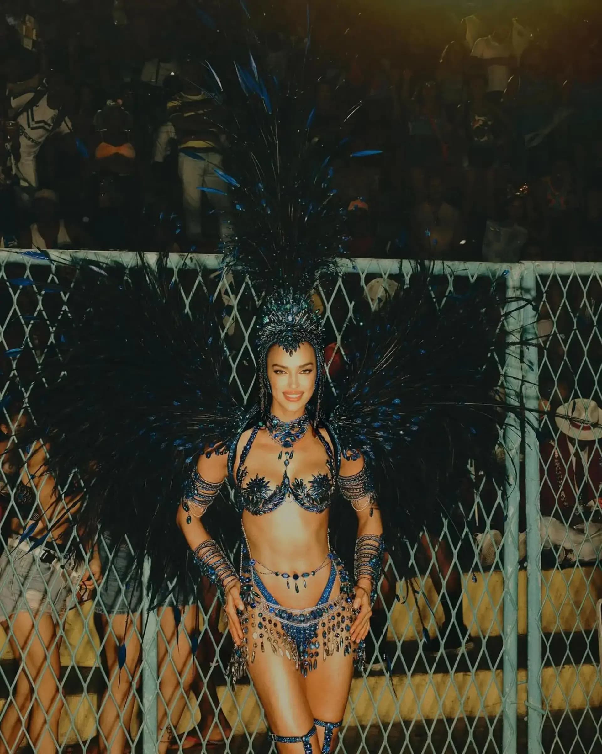 IRINA SHARK - BEIJA FLOR - 4