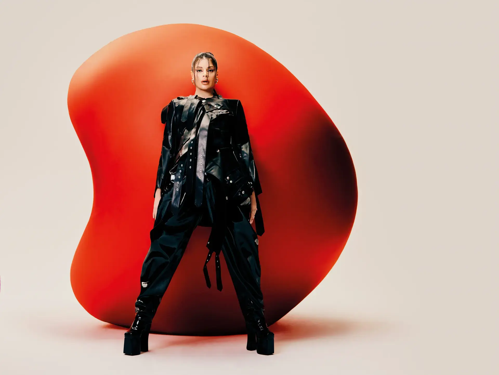 2022 - GKAY - REVISTA GLAMOUR gallery 5