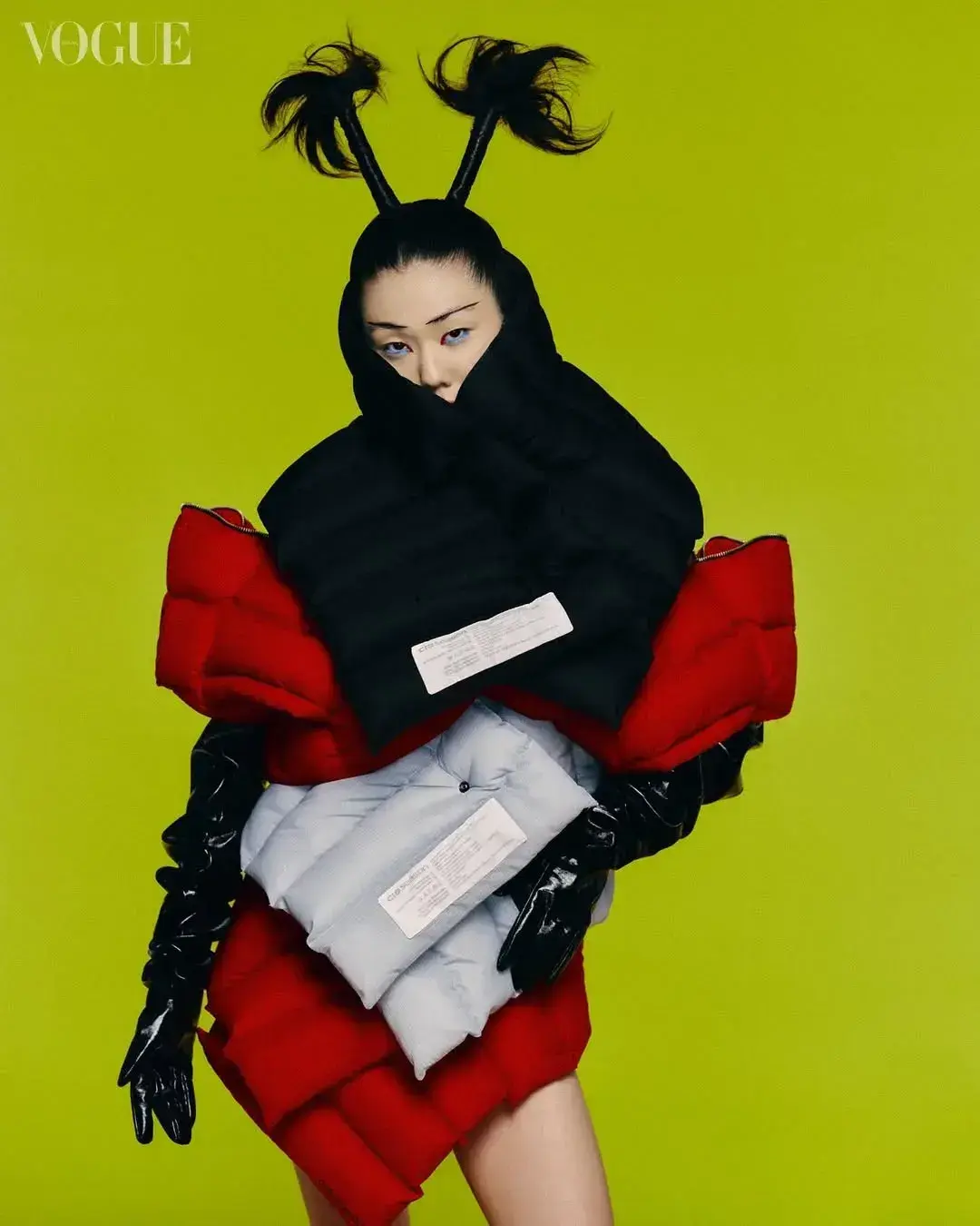 Vogue Brasil - Outubro 2023 - beauty por Daniel Hernandez