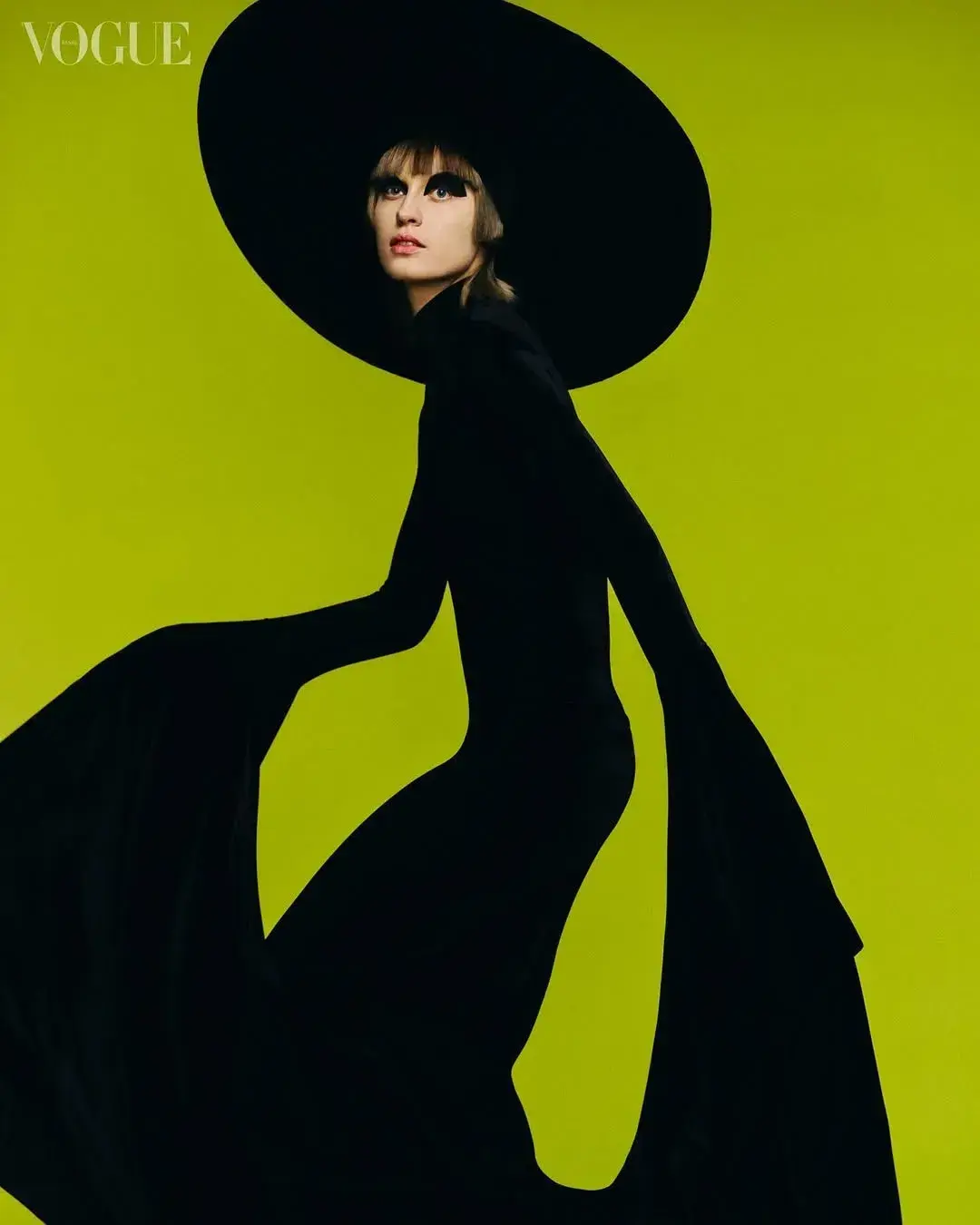 Vogue Brasil - Outubro 2023 - beauty por Daniel Hernandez gallery 4