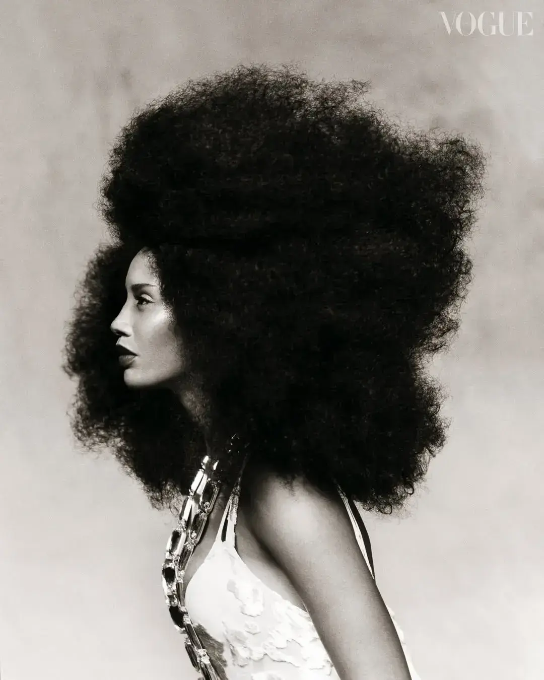 Thais Araujo para Vogue Brasil - beauty por Daniel Hernandez gallery 6