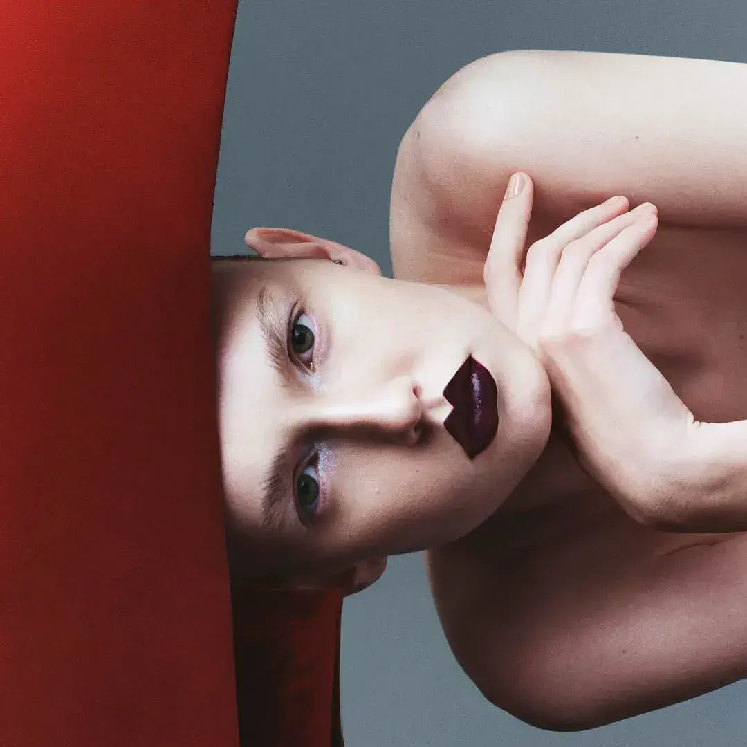 Novembro 2024 - ELLE BR BEAUTÉ - beauty por Daniel Hernandez gallery 7