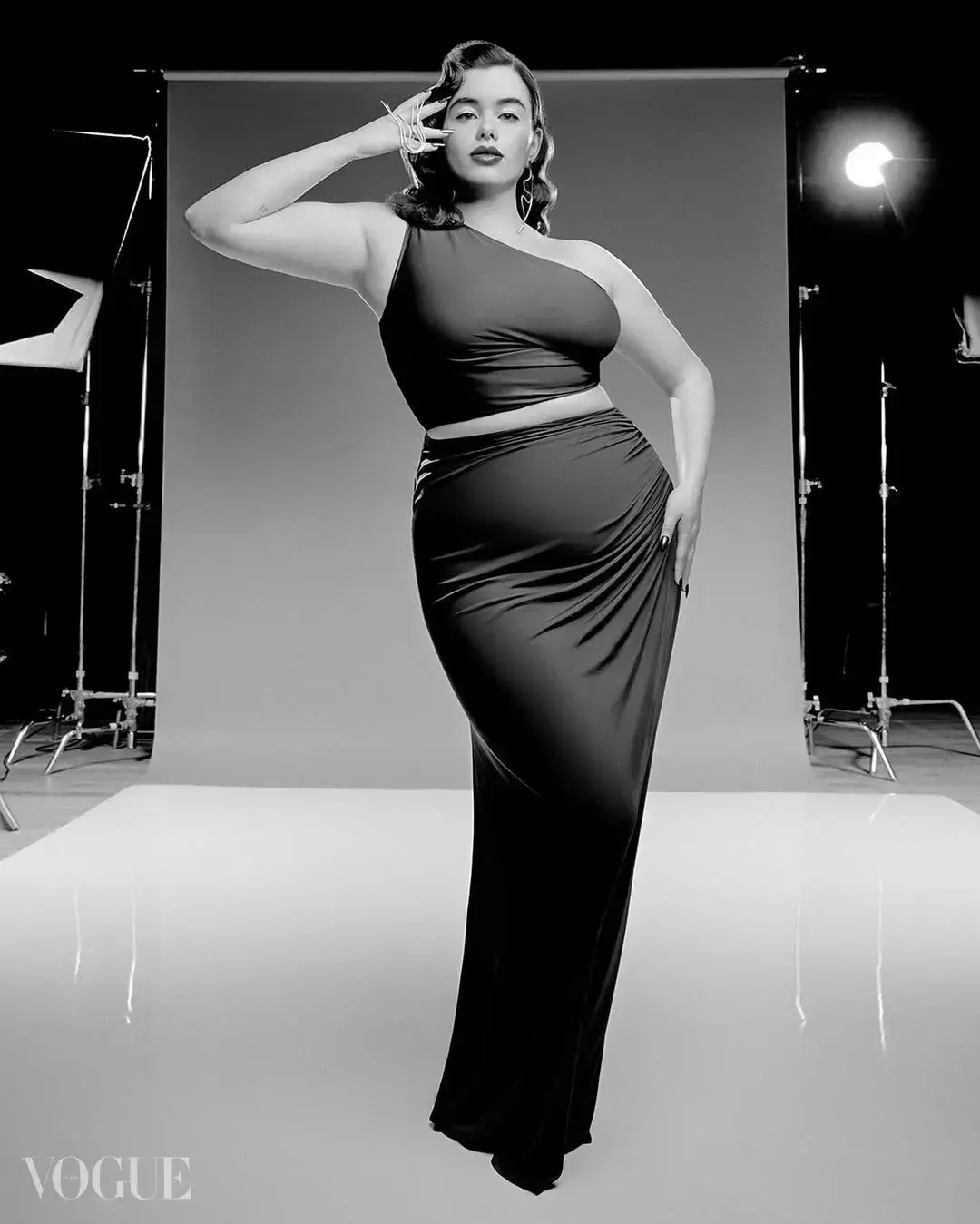 Barbie Ferreira para Vogue Brasil - Abril 2023 - beauty por Daniel Hernandez gallery 3