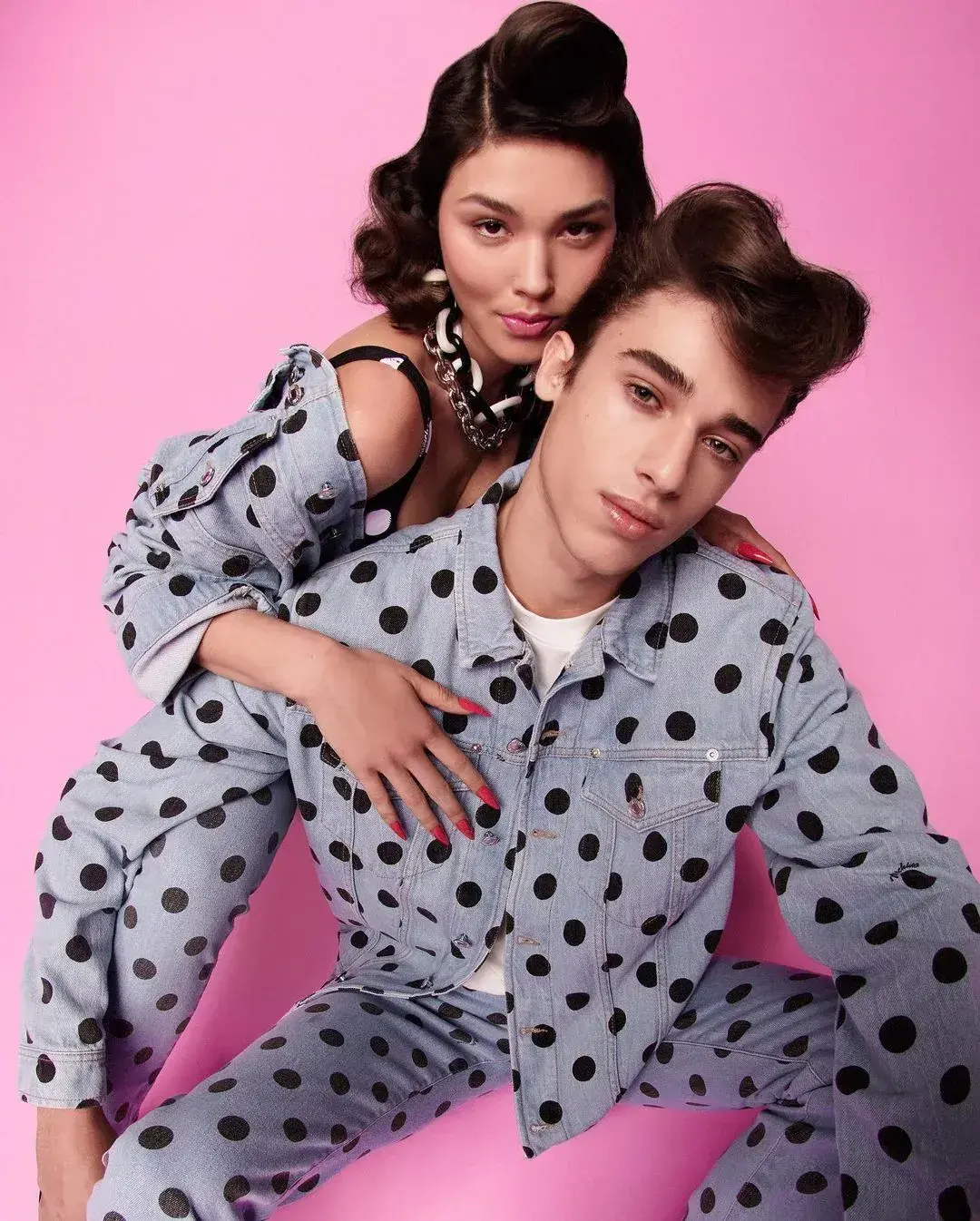 2022- MOSCHINO PARA RIACHUELO - beauty Daniel Hernandez gallery 4