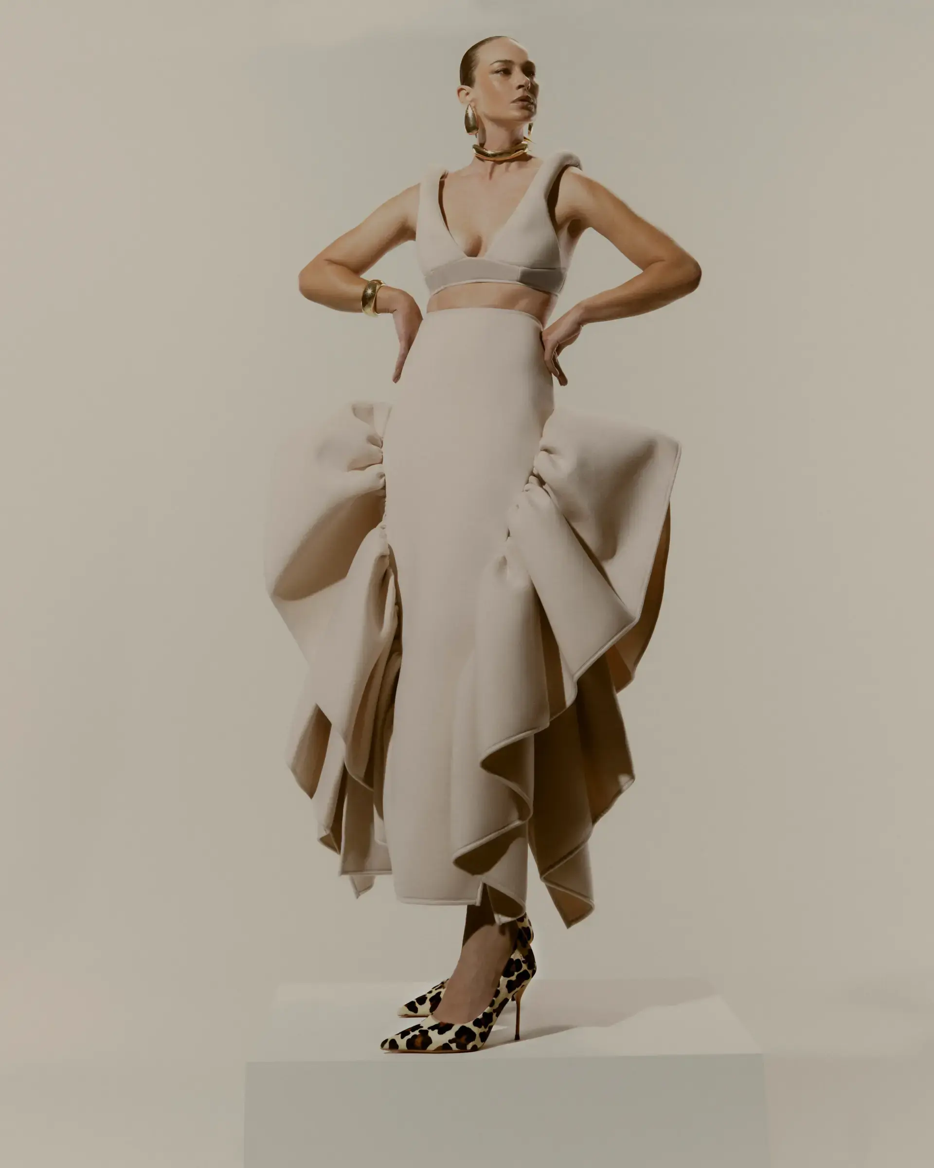 SANTA LOLA gallery 5