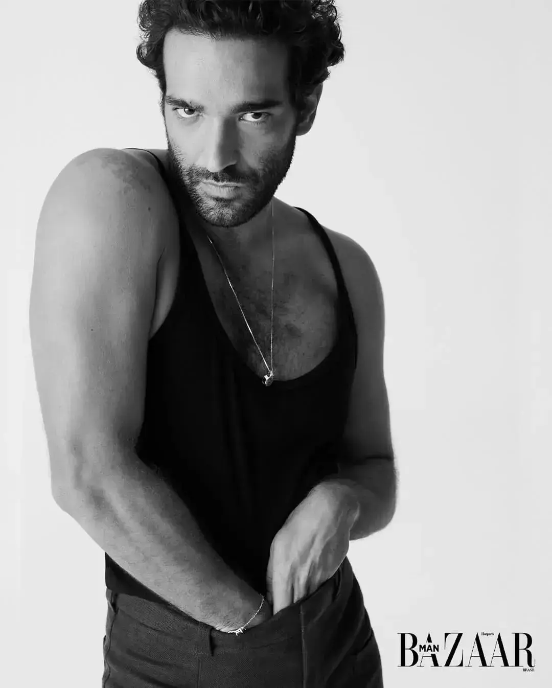 HARPER'S BAZAAR - ABRIL 25 gallery 6