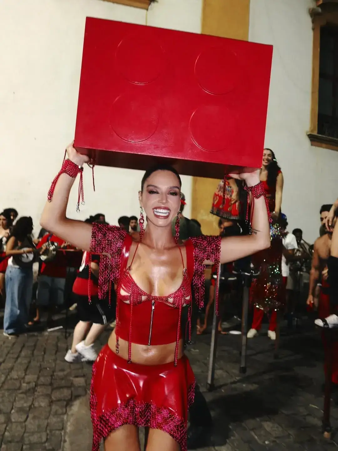 Giovana Lancellotti X Rio Carnaval - styling Marcell Maia gallery 9