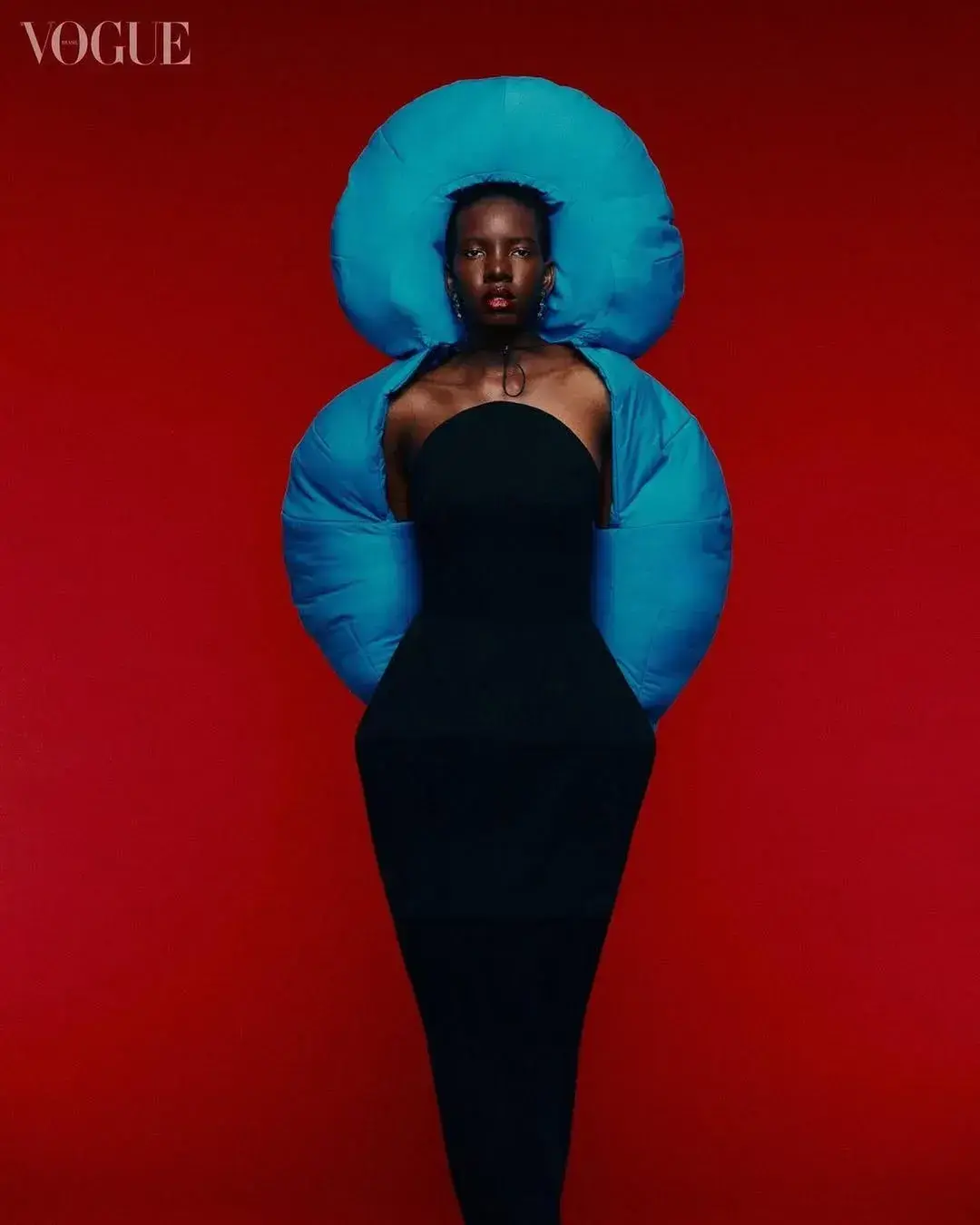 Vogue Brasil Outubro 2023 - Edição de moda por Daniel Ueda gallery 2