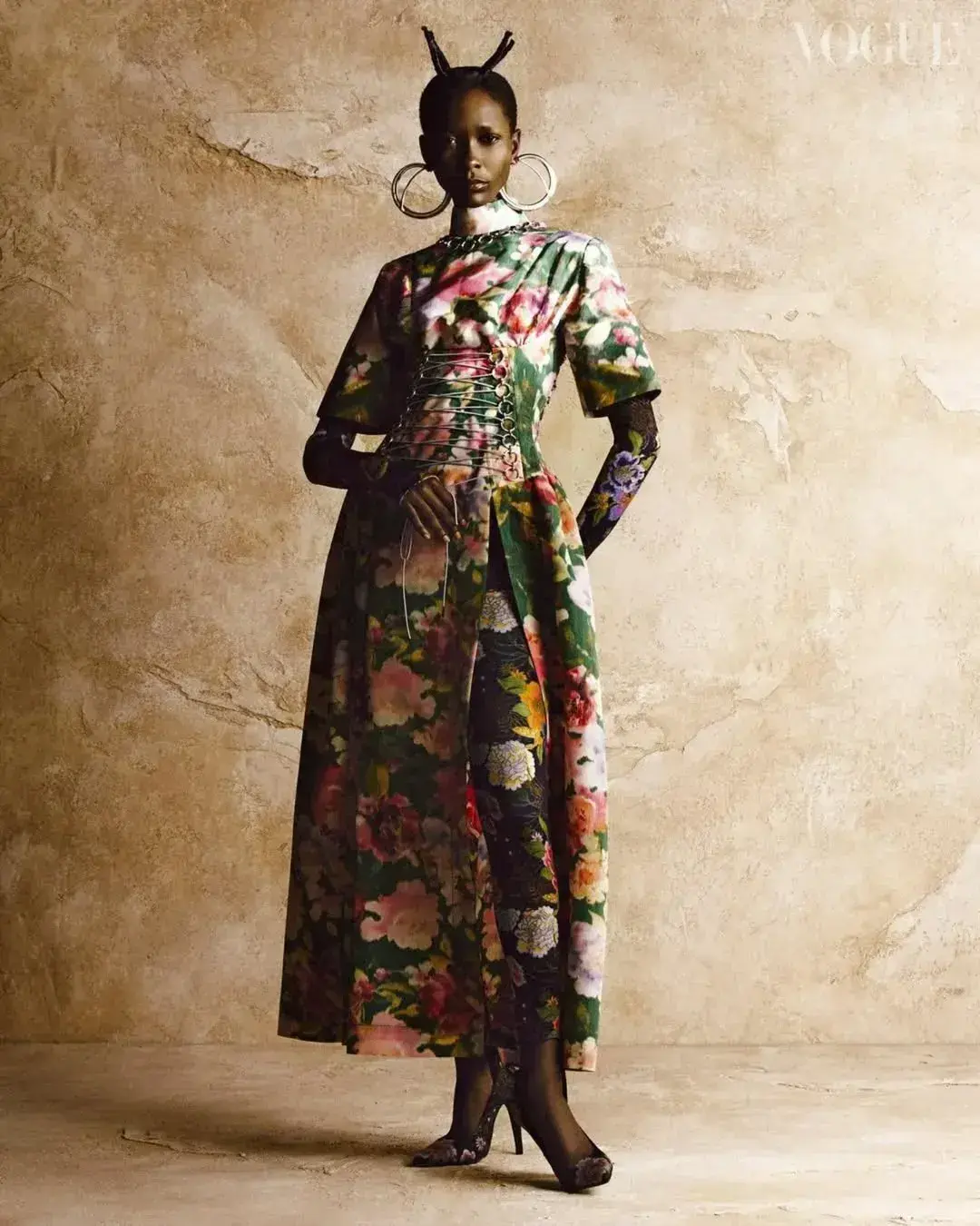 Vogue Brasil - Outubro 24 - Styling por Daniel Ueda gallery 2