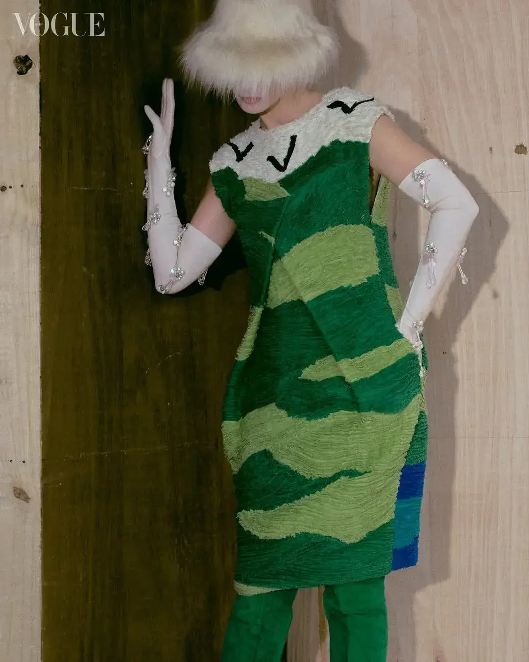 Vogue Brasil - Outubro 2025 - Styling por Daniel Ueda gallery 5