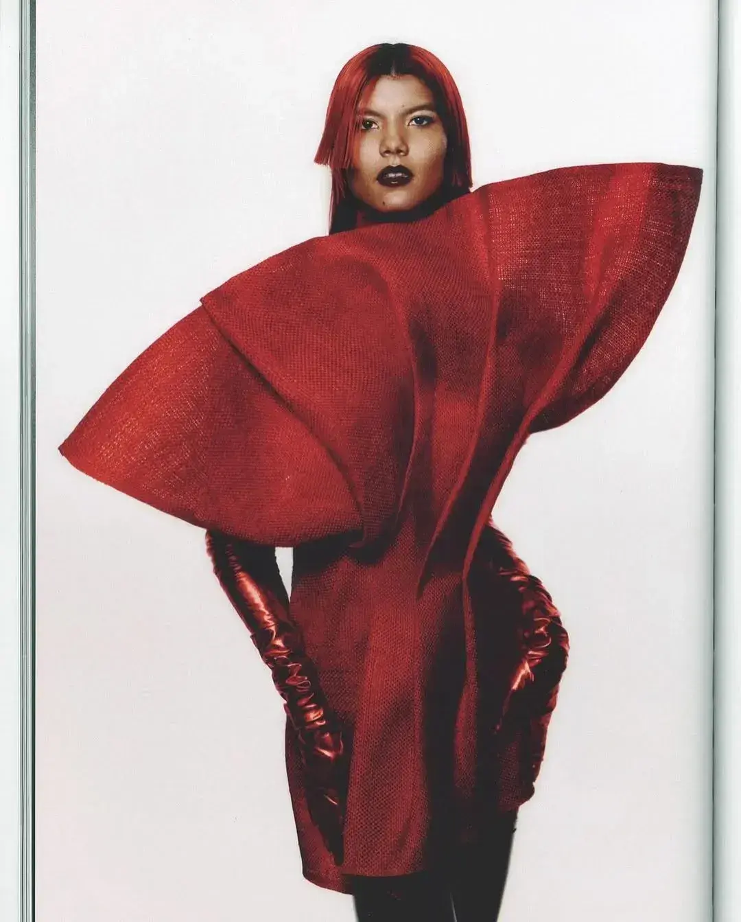 Vogue Brasil - Julho 24 - Styling por Daniel Ueda gallery 4