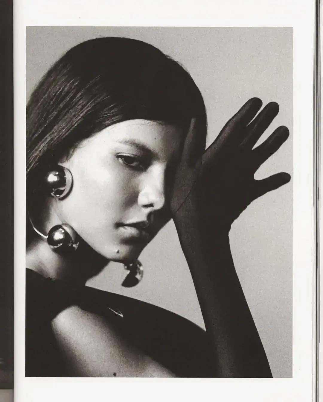 Vogue Brasil - Julho 24 - Styling por Daniel Ueda gallery 6