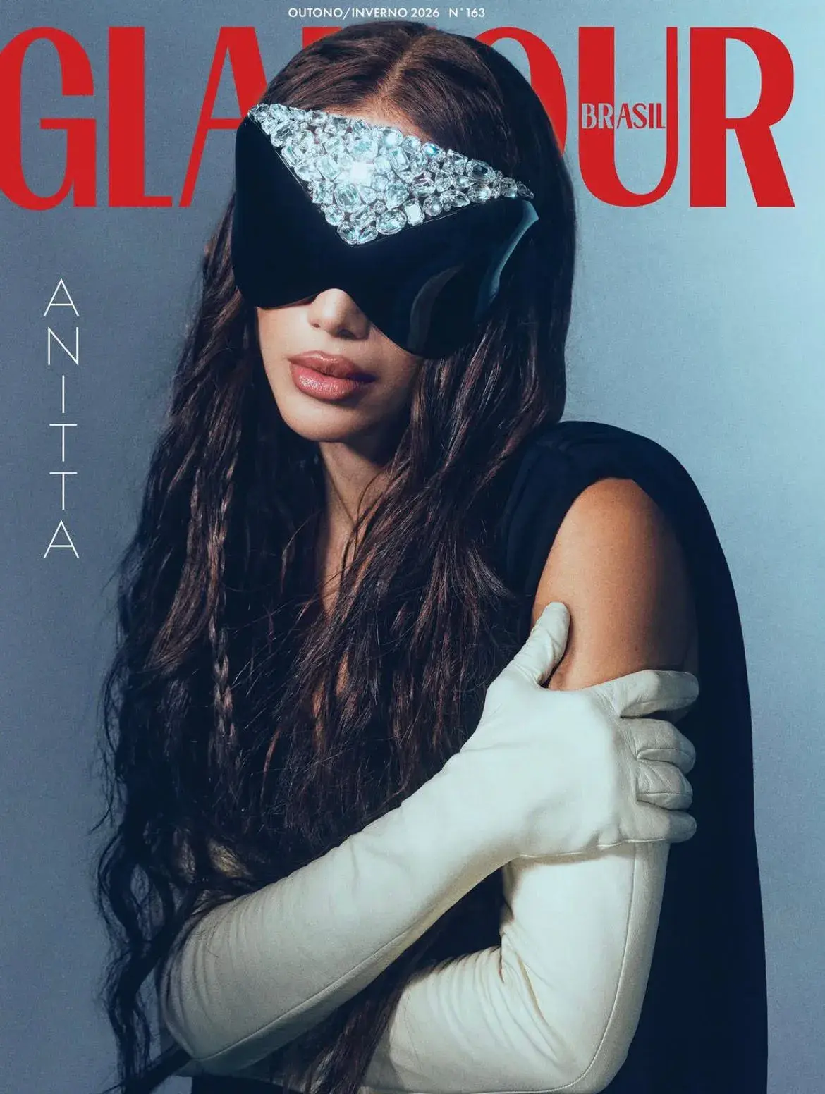 GLAMOUR - ANITTA COM BALENCIAGA POR PIERPAOLO E STEVEN PASSARO