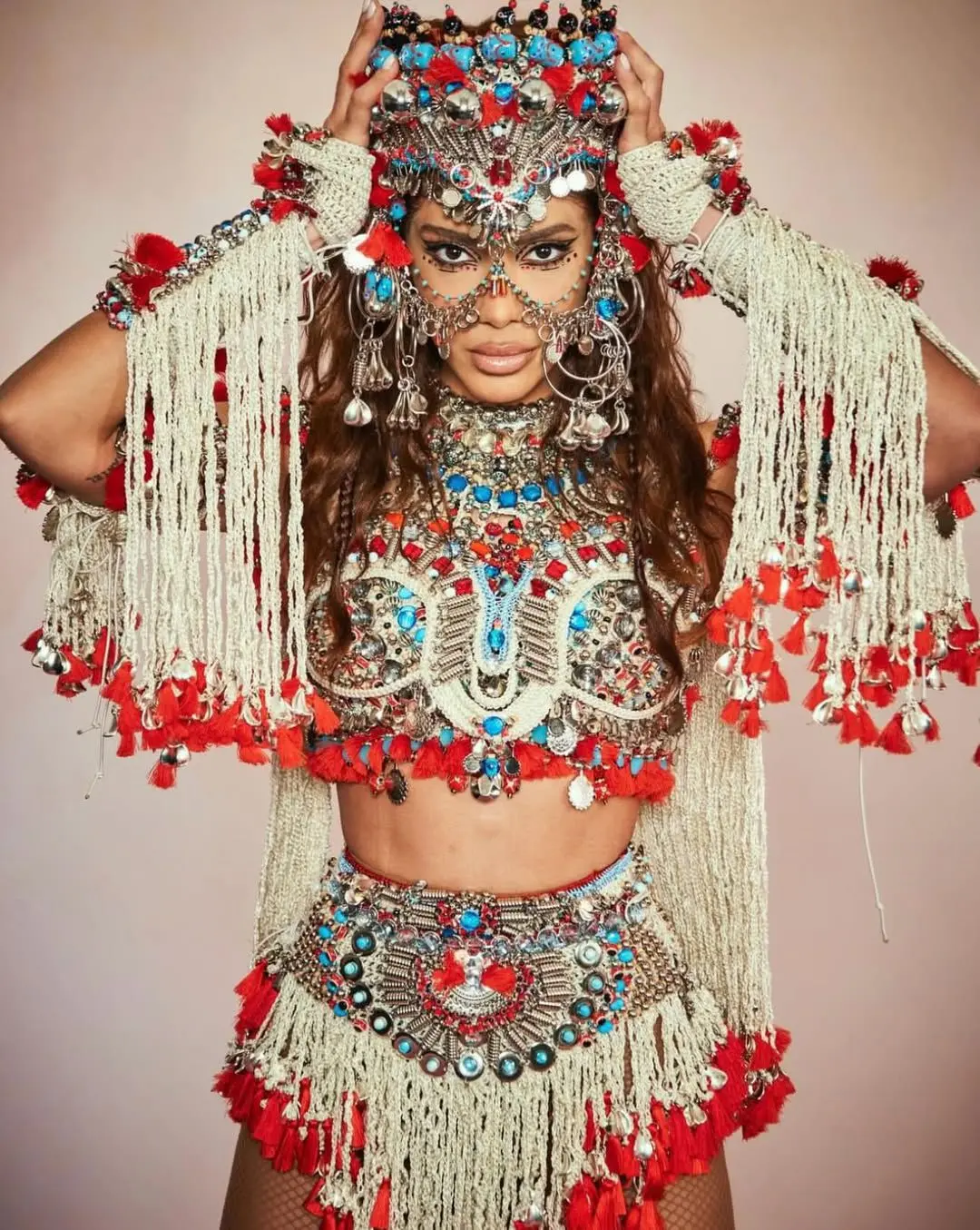 ANITTA gallery 8