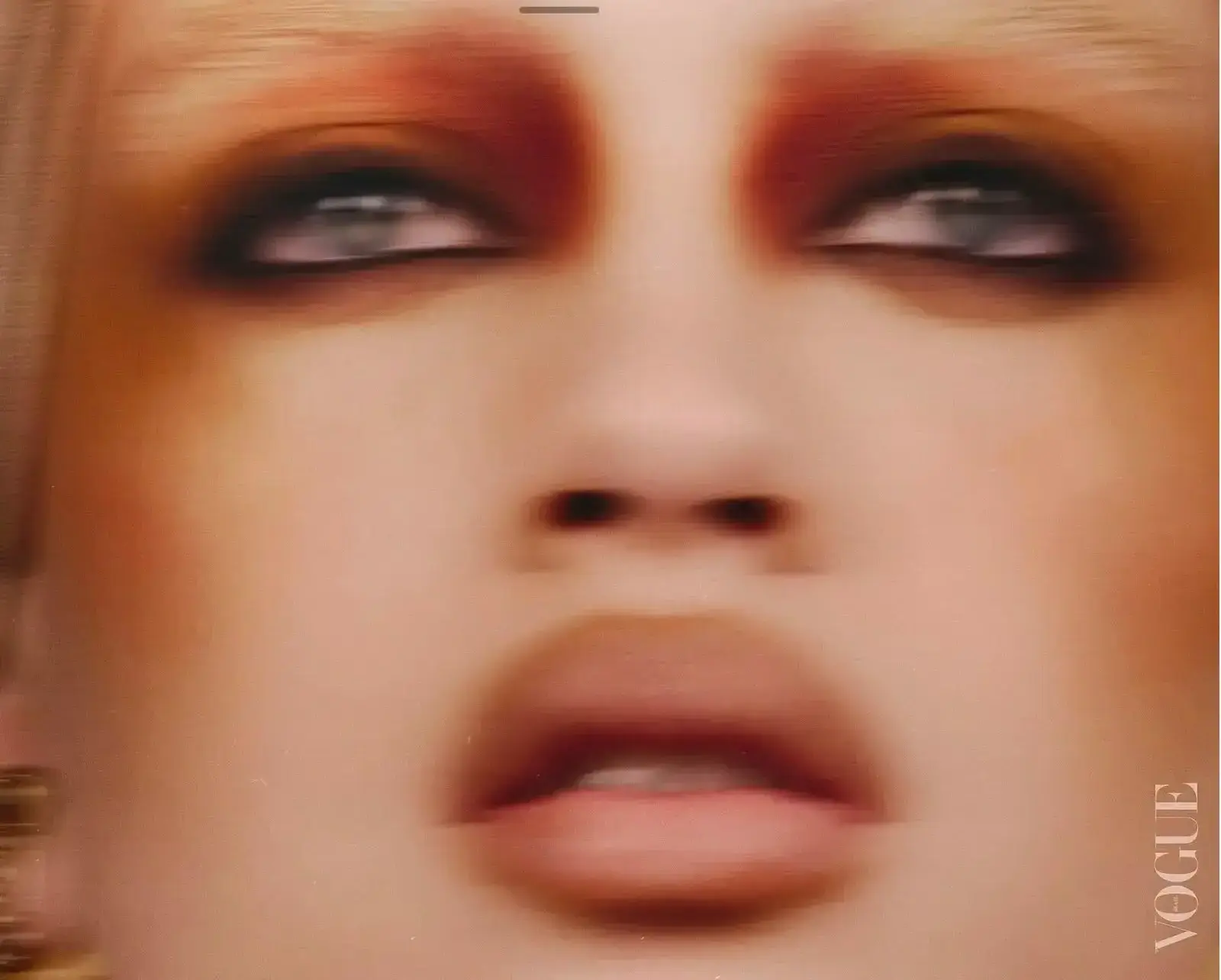VOGUE BRASIL gallery 1